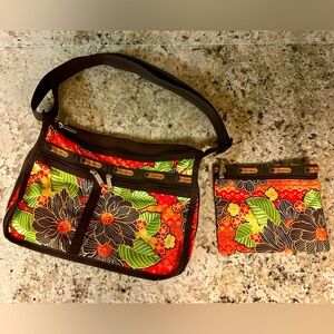 LeSportsac Deluxe Everyday Messenger Bag - Expandable